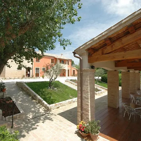 Rustico Del Conero Farm stay *