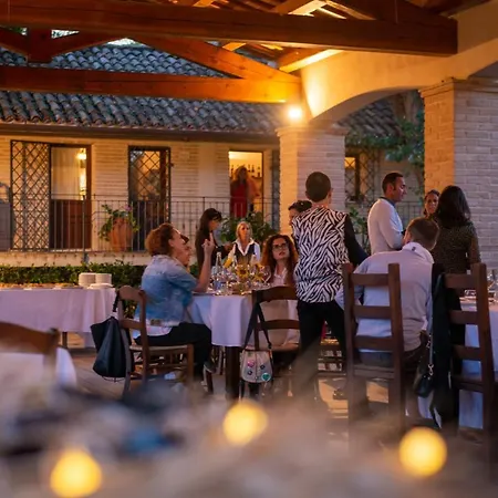 Rustico Del Conero Farm stay *