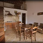 Rustico Del Conero مزرعة للإقامة *