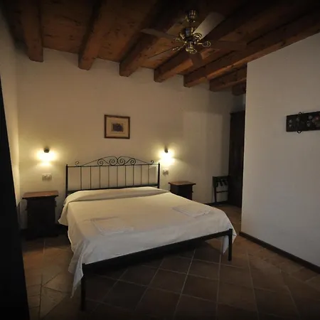 Rustico Del Conero Farm stay *
